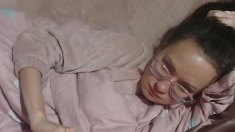 say meow and send tip  online show from March 29, 10:10 pm