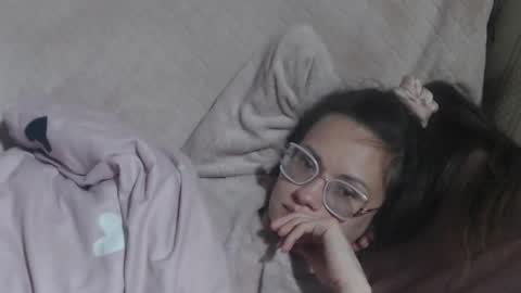 say meow and send tip  online show from April 18, 5:17 pm