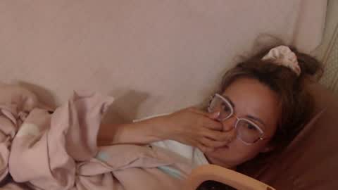 Snapshot of flowercandydoll chatting on June 23, 3:54 pm say meow and send tip online show from June 23, 3:54 pm