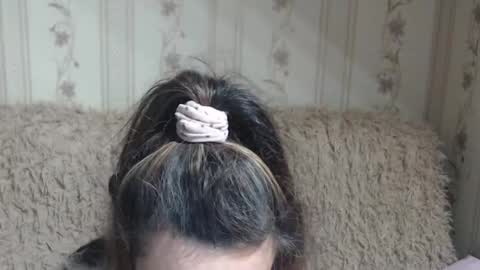 Snapshot of flowercandydoll13 chatting on December 9, 5:08 pm say meow and send tip  online show from December 9, 5:08 pm