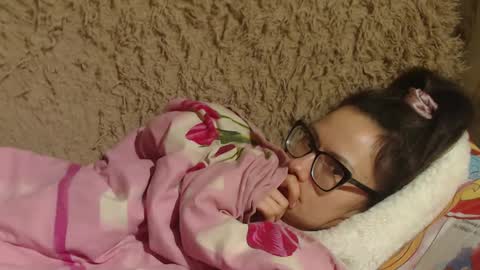 Snapshot of flowercandydoll13 chatting on January 31, 5:53 pm say meow and send tip  online show from January 31, 5:53 pm