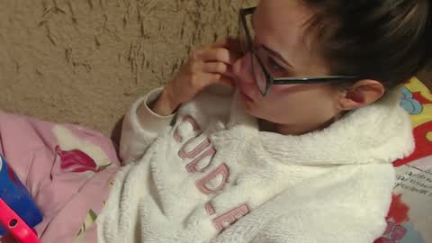 Snapshot of flowercandydoll13 chatting on February 5, 10:01 pm say meow and send tip  online show from February 5, 10:01 pm