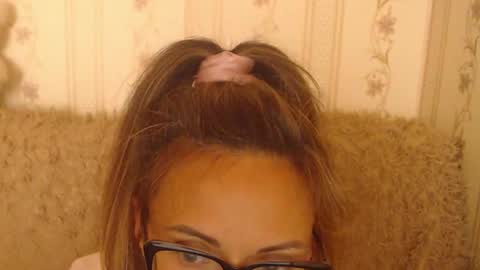 Snapshot of flowercandydoll13 chatting on September 11, 10:15 am say meow and send tip  online show from September 11, 10:15 am