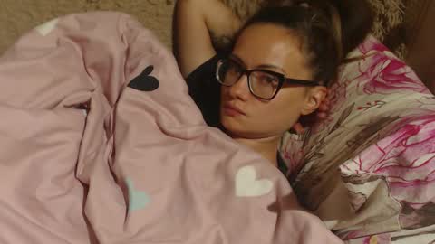 Snapshot of flowercandydoll13 chatting on September 17, 5:36 pm say meow and send tip  online show from September 17, 5:36 pm