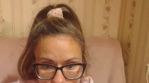 Snapshot of flowercandydoll13 chatting on September 25, 9:35 am say meow and send tip  online show from September 25, 9:35 am