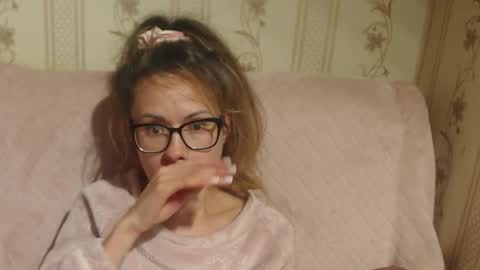 Snapshot of flowercandydoll13 chatting on October 24, 6:48 pm say meow and send tip  online show from October 24, 6:48 pm