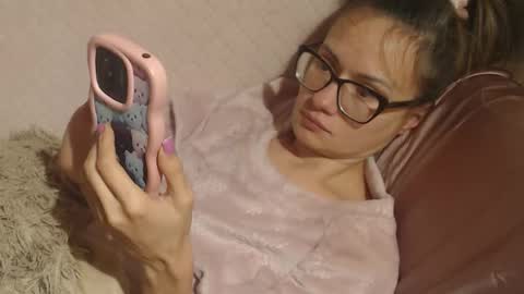 Snapshot of flowercandydoll13 chatting on October 27, 5:06 pm say meow and send tip  online show from October 27, 5:06 pm