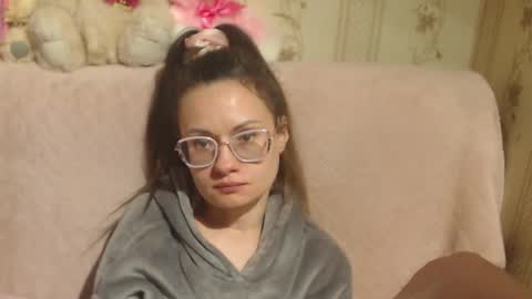 say meow and send tip  online show from March 25, 5:30 pm