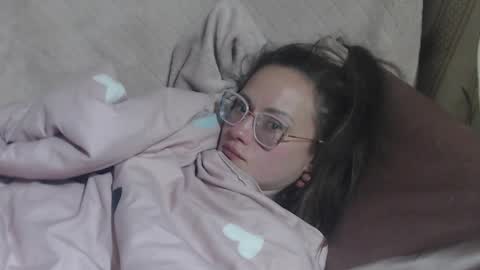 say meow and send tip  online show from April 5, 4:37 pm