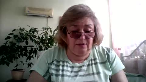 Flowerlower online show from February 12, 9:52 am