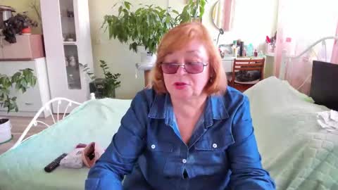 Flowerlower online show from September 28, 8:20 am