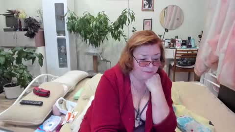 Flowerlower online show from October 14, 7:03 pm