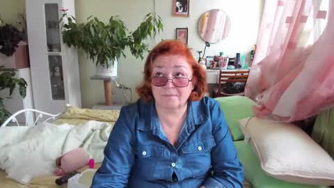 Flowerlower online show from October 15, 7:19 am