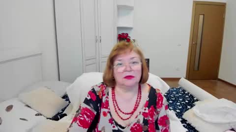 Flowerlower online show from February 2, 7:40 am