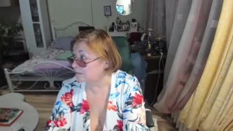 Flowerlower online show from March 5, 8:05 pm