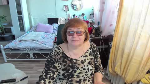 Flowerlower online show from March 8, 6:17 am