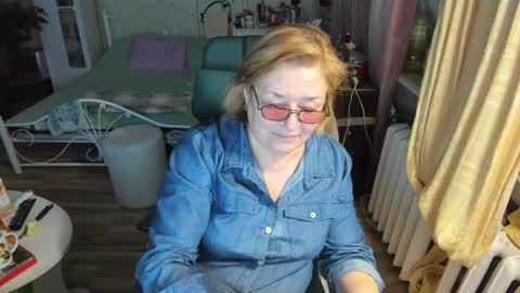 Flowerlower online show from April 22, 6:31 pm