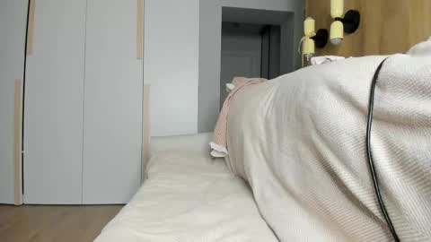 Flower online show from April 25, 5:54 pm