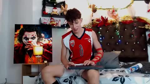 flowers109 online show from December 29, 12:30 am