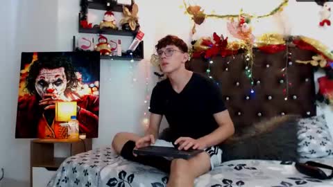 flowers109 online show from December 29, 8:48 pm