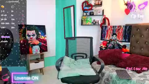 flowers109 online show from September 15, 10:10 pm