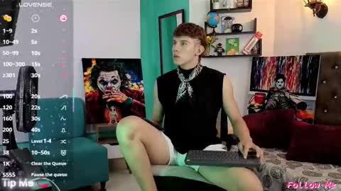 flowers109 online show from November 17, 10:37 pm