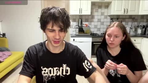 flowerscouple online show from May 4, 10:06 pm