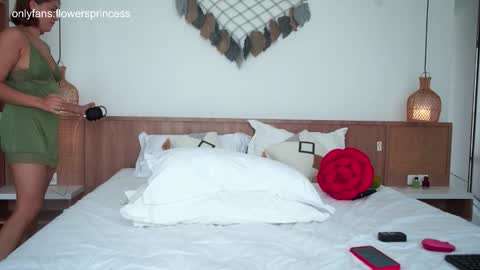 DARYA   online show from February 12, 6:19 am