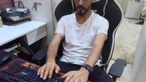Snapshot of flowthefun chatting on July 23, 1:41 am flowthefun online show from July 23, 1:41 am