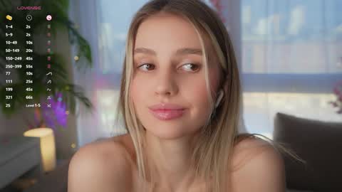 Adeline online show from January 9, 8:55 am