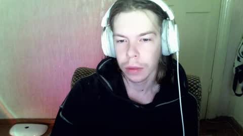 Snapshot of fluffy_boney chatting on December 3, 5:09 am Alexey online show from December 3, 5:09 am