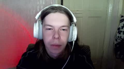 Snapshot of fluffy_boney chatting on December 8, 5:01 pm Alexey online show from December 8, 5:01 pm