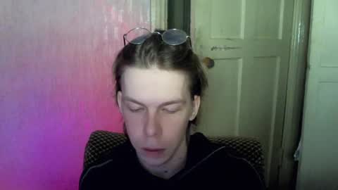 Snapshot of fluffy_boney chatting on December 20, 10:49 am Alexey online show from December 20, 10:49 am