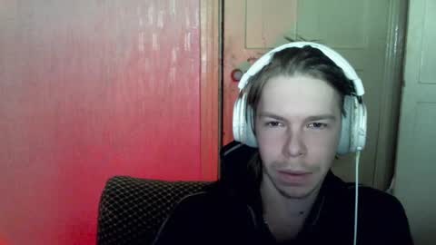 Snapshot of fluffy_boney chatting on December 30, 7:11 pm Alexey online show from December 30, 7:11 pm