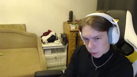 Snapshot of fluffy_boney chatting on February 2, 3:10 am Alexey online show from February 2, 3:10 am