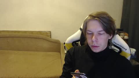 Snapshot of fluffy_boney chatting on February 3, 9:50 pm Alexey online show from February 3, 9:50 pm