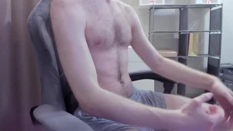 Snapshot of fluffycat_ chatting on December 15, 7:42 pm fluffycat online show from December 15, 7:42 pm