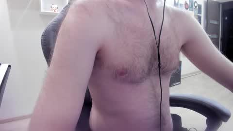 Snapshot of fluffycat_ chatting on March 2, 3:59 pm fluffycat online show from March 2, 3:59 pm