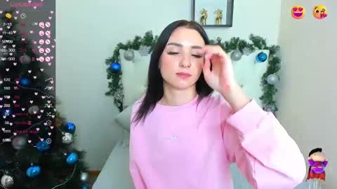 Snapshot of flufyfoxx chatting on December 23, 2:45 am Lina online show from December 23, 2:45 am