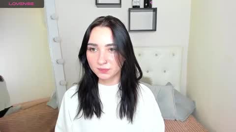 Snapshot of flufyfoxx chatting on January 19, 11:21 pm Lina online show from January 19, 11:21 pm