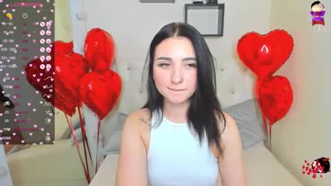 Snapshot of flufyfoxx chatting on February 16, 2:31 am Lina online show from February 16, 2:31 am