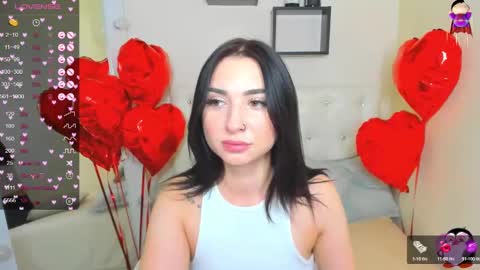 Snapshot of flufyfoxx chatting on February 18, 11:19 pm Lina online show from February 18, 11:19 pm