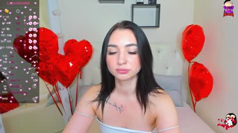 Snapshot of flufyfoxx chatting on February 26, 1:43 am Lina online show from February 26, 1:43 am