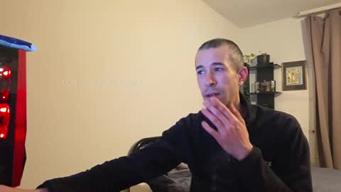 flyhigh92 online show from April 15, 4:25 pm