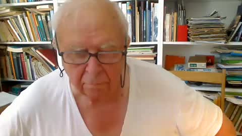 Snapshot of flyvbar chatting on July 9, 9:13 am flyvbar online show from July 9, 9:13 am