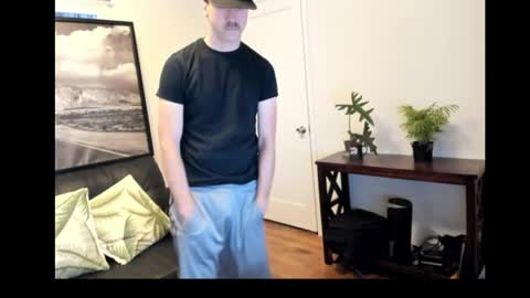 Snapshot of fngaymerguy chatting on April 19, 2:22 am bulge vpl online show from April 19, 2:22 am