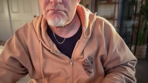 fnkywht60smthng_ online show from March 6, 1:35 am