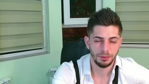 independent model online show from January 11, 10:07 pm