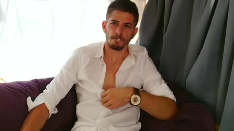 independent model online show from September 11, 10:26 am