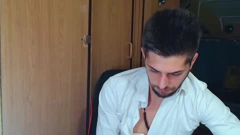 independent model online show from September 21, 5:58 pm